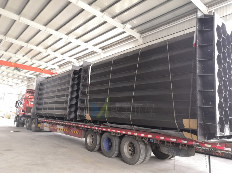 濕電除塵器吊裝完畢,準備發車