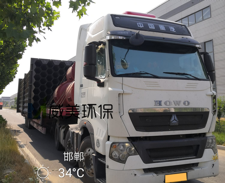 戰(zhàn)高溫 斗酷暑 四川磷化工靜電除霧器施工現(xiàn)場(chǎng)干勁十足